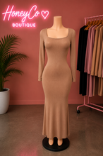 Load image into Gallery viewer, Muse Maxi Dress