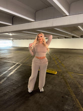 Load image into Gallery viewer, Soft Sands Lounge Set
